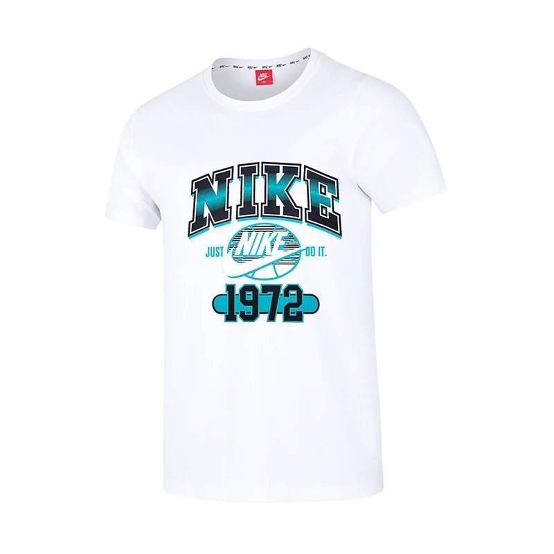 Nike T-shirt