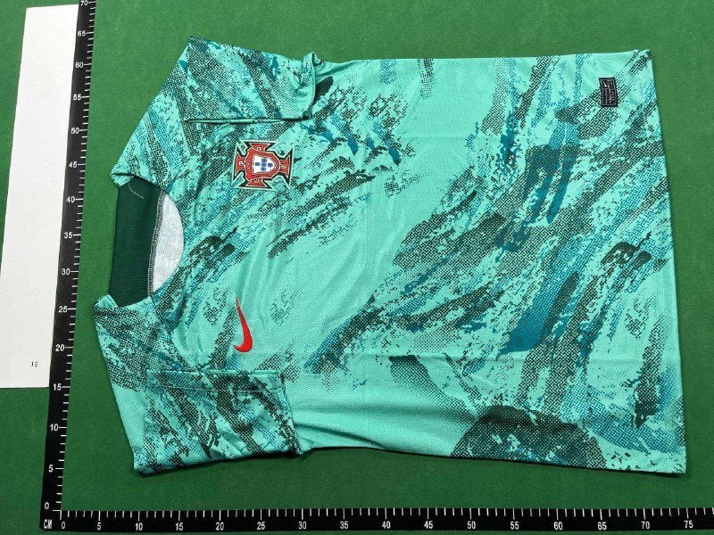 adidas Football T-shirt (39 CP)