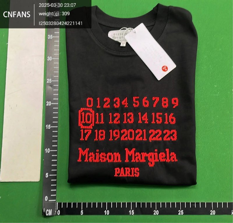Maison Margiela T-shirt TEE ( 40 + styles)