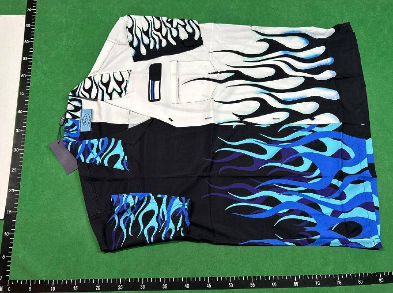 Prada Polo( 40 + styles)