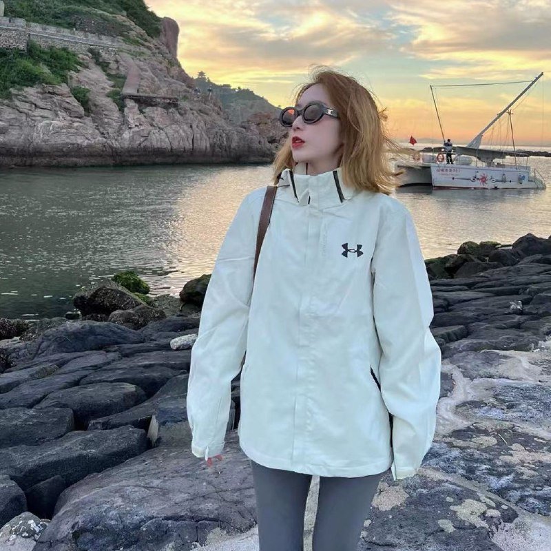 CAZADORA UNDER ARMOUR