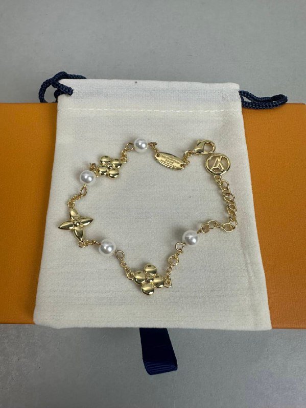 LV  bracelet