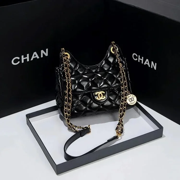 Chanel Fashion Bag