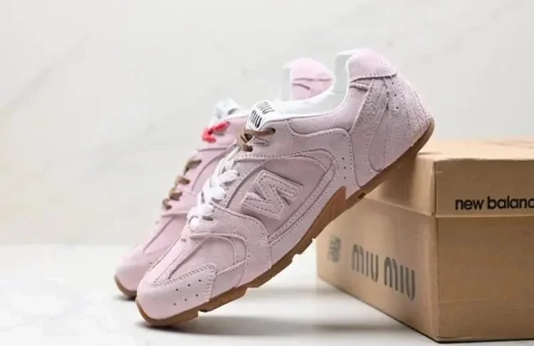 NBx Miumiu Shoes（35+tyle ）