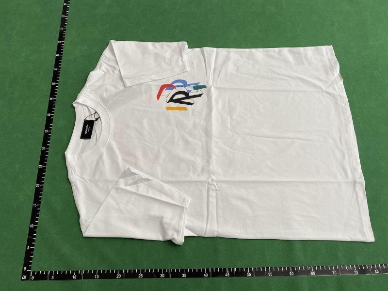 Represent T-shirt   (40 CP)