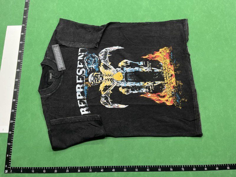 Represent T-shirt   (40 CP)