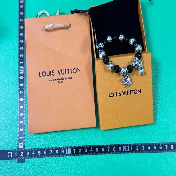 Louis Vuitton LV Thai silver style bracelet