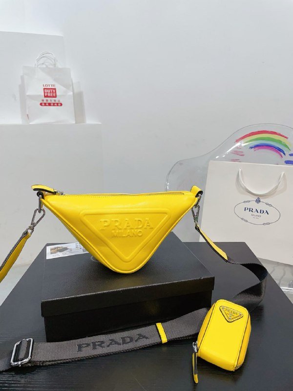 PRADA BAG