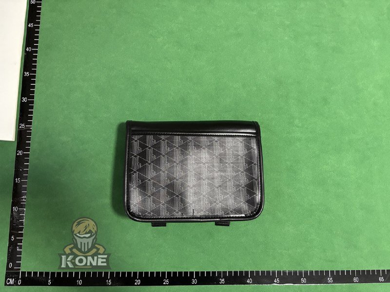 Lacoste Bag                                                                                                              Price:CNY ¥ 178.00 ≈ $27.18