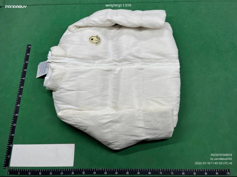 Fashion luminous down jacket                                                                             Price :CNY ¥ 1500.00 ≈ $ 235.11