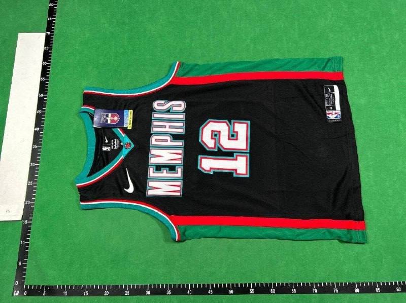 Basketball jersey  (15 CP)