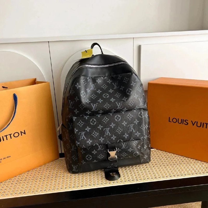 Louis Vuitton / Dior Backpack（promotion）  (40 CP)